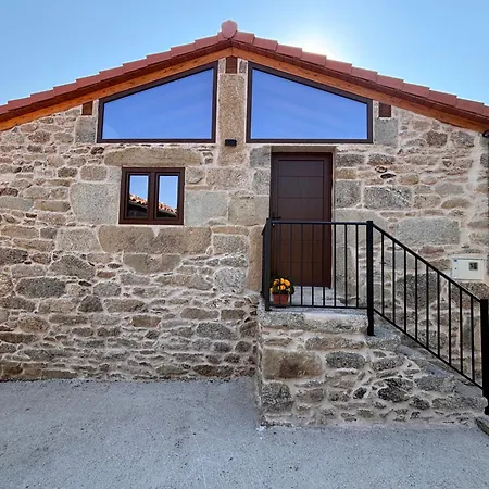 Casa Toubesa * Carballedo (Ourense)